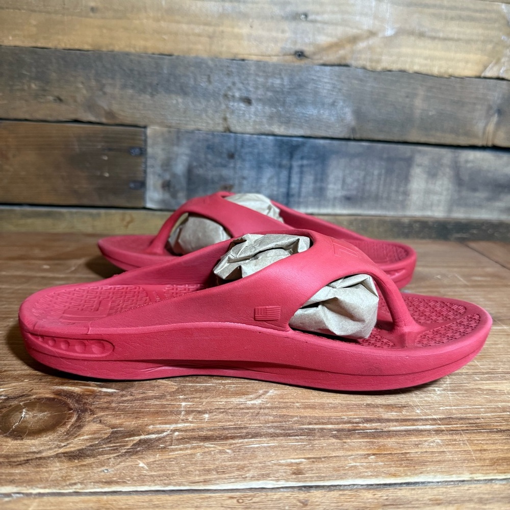 TELIC Energy Flip Flop Comfort Sandal Lightweight Waterproof Red Med W/9 M/8 USA - Picture 7 of 10